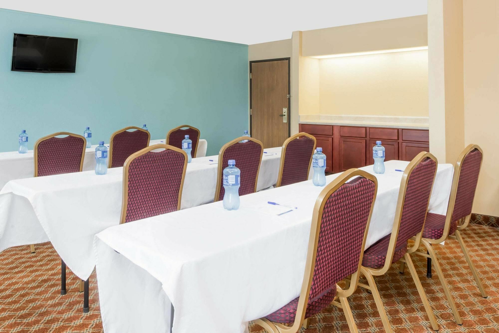 Baymont By Wyndham Warrenton Otel Dış mekan fotoğraf